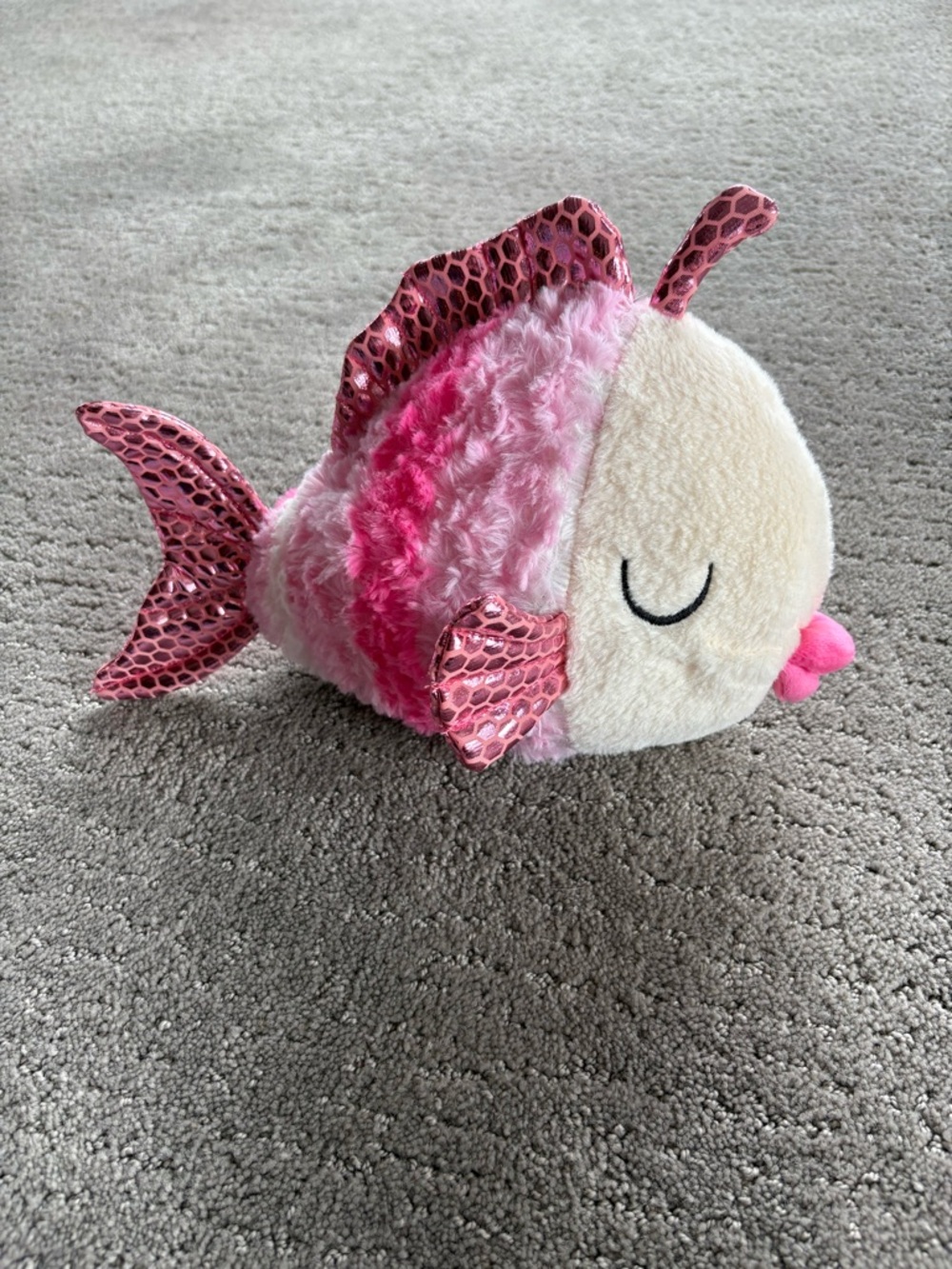 ✨ Aurora World Pink Plush Fish – Soft Fur with thick Metallic Fins 🐠 ✨